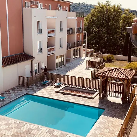 Terres De France - Cote Provence Holiday park *